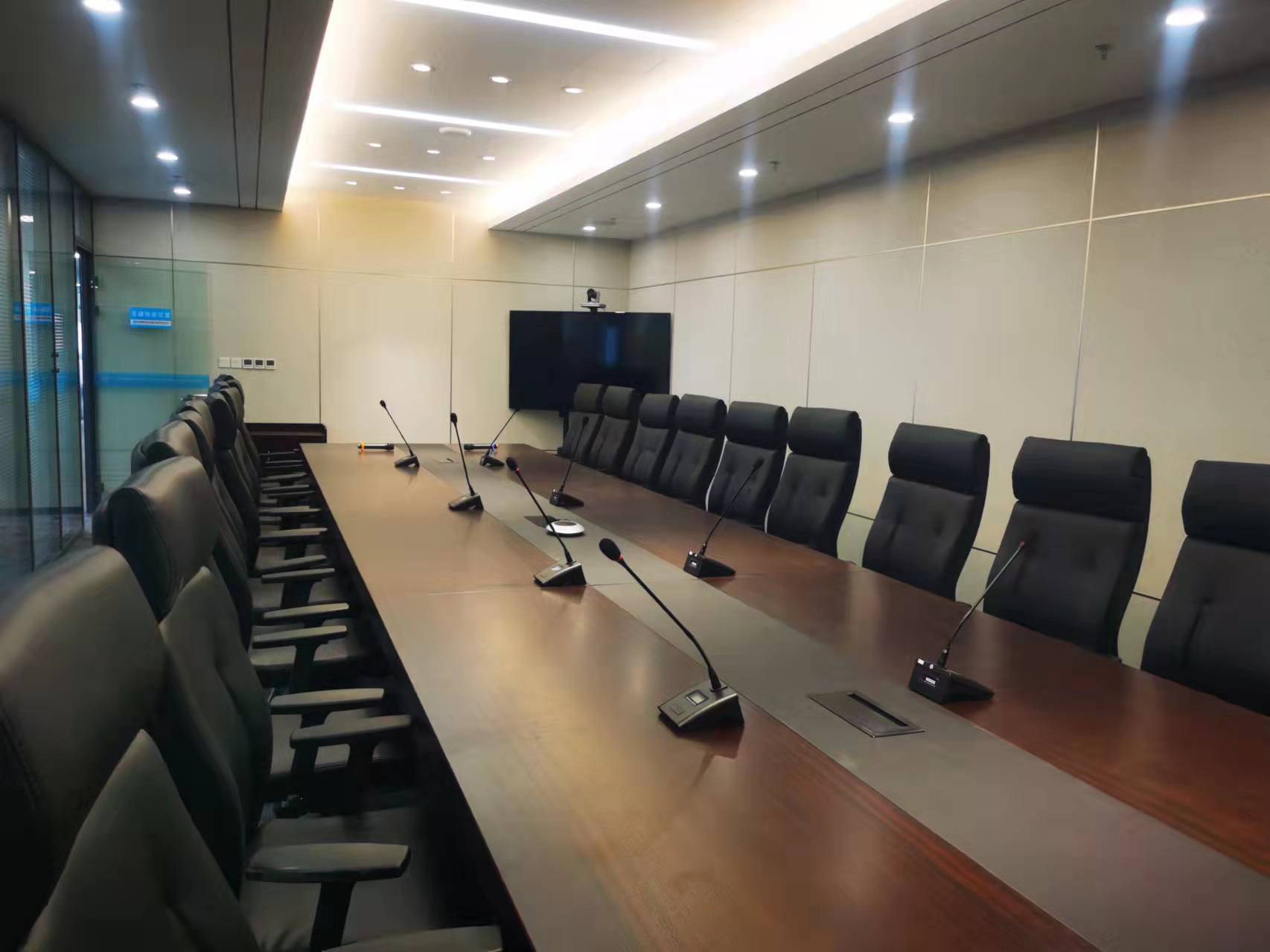 視頻會(huì)議設(shè)備