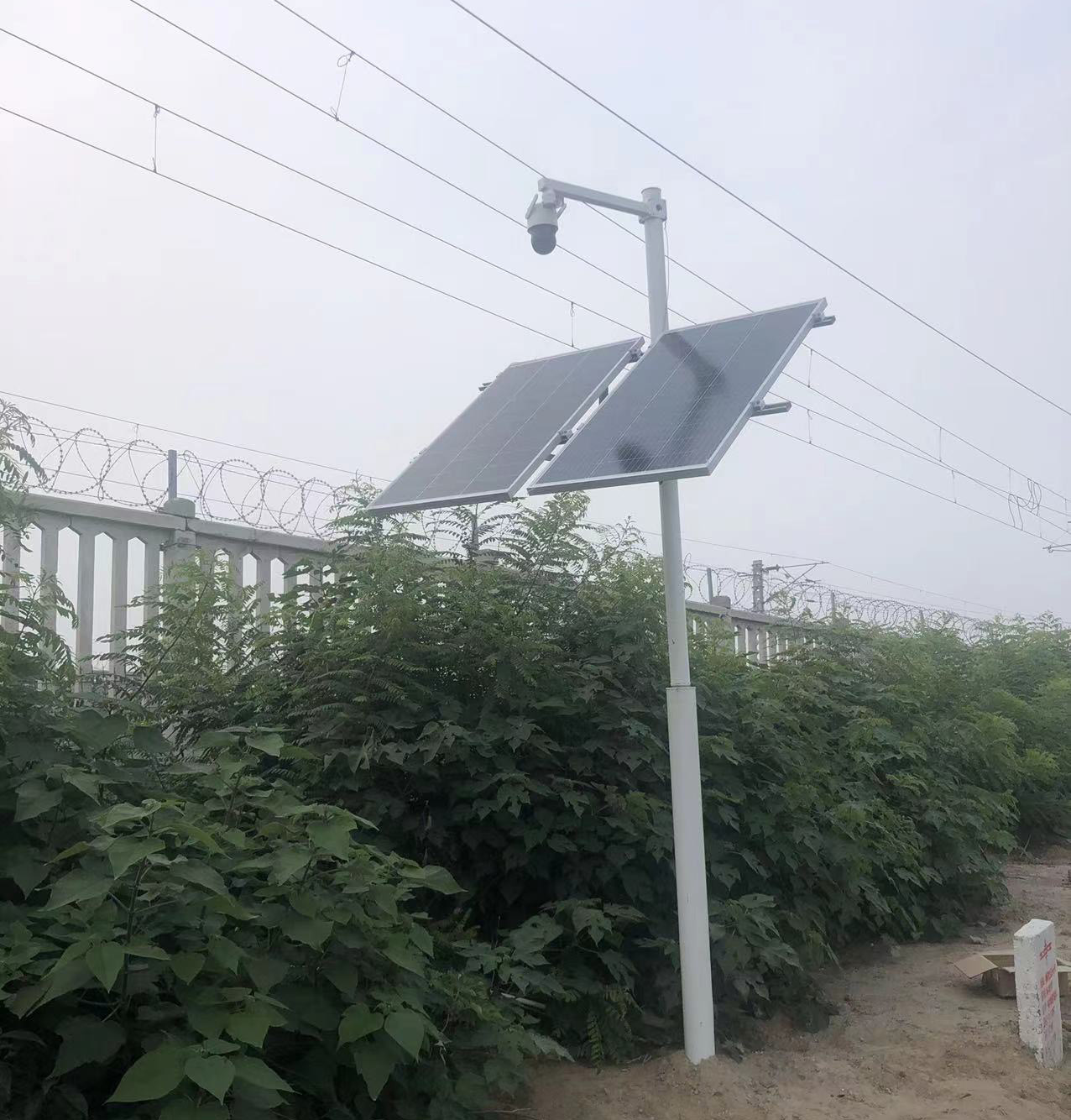 北京某城檢測(cè)認(rèn)證有限公司太陽(yáng)能無線遠(yuǎn)程監(jiān)控系統(tǒng)安裝