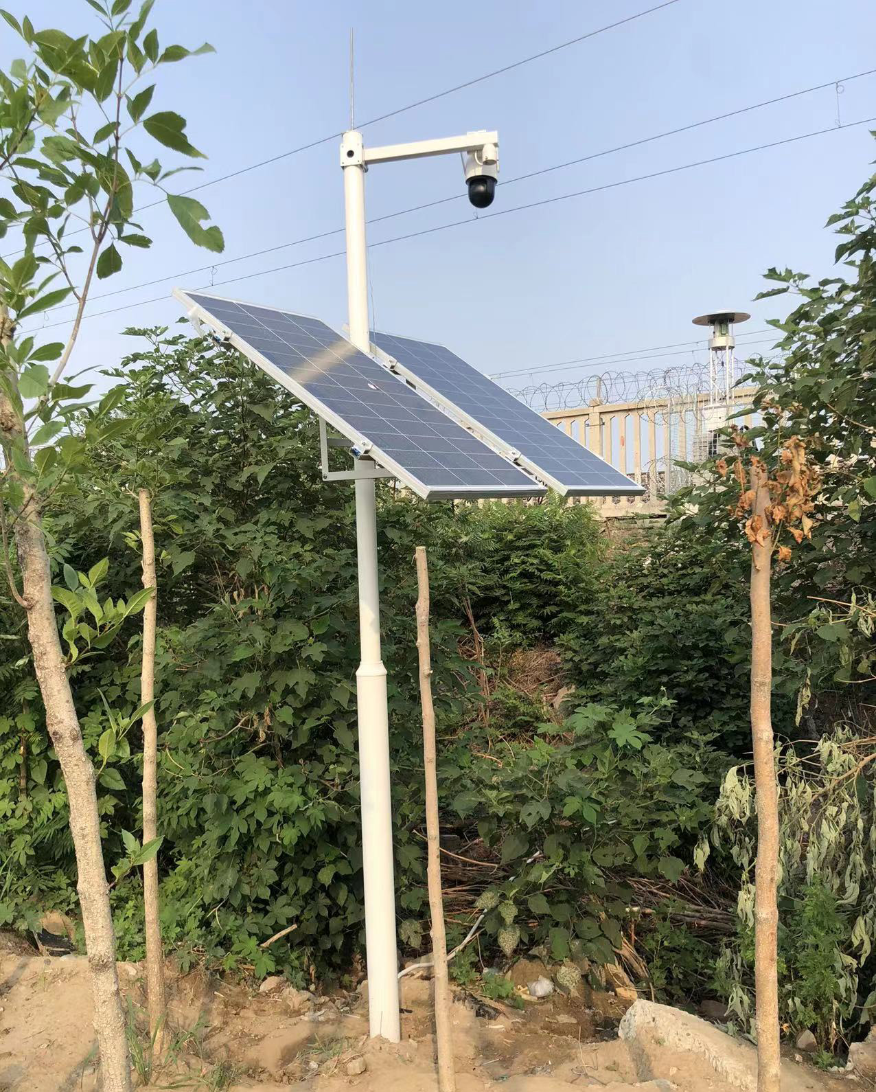 北京某城檢測認證有限公司太陽能無線遠程監(jiān)控系統(tǒng)安裝